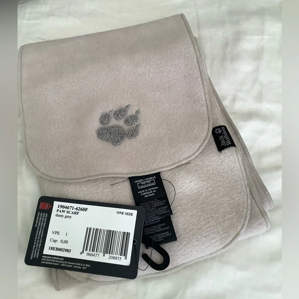 Jack Wolfskin have colors